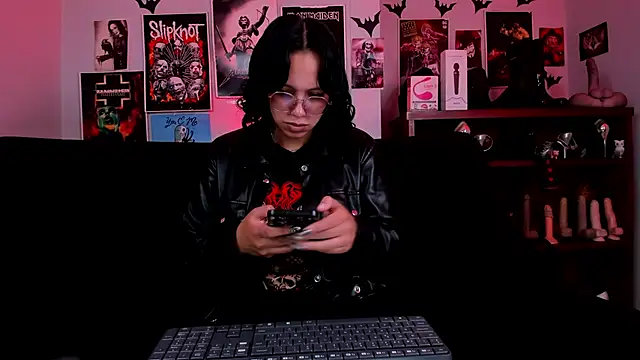 Snapshot of lilith-deveraux chatting on 05-05-26, 03:15 lilith-deveraux online show from 05-05-26, 03:15