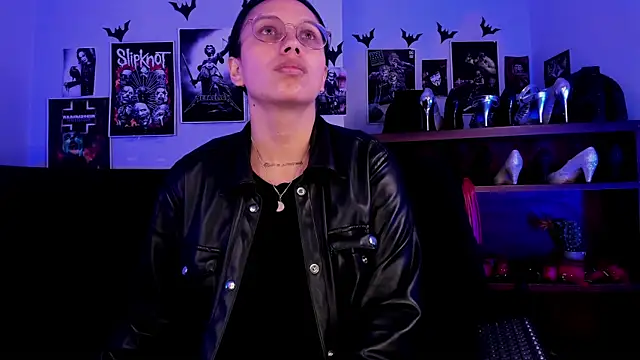 lilith-deveraux online show from 07-16-26, 04:26