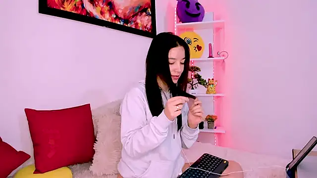 Manuelaa mejiia online show from 03-03-25, 09:05