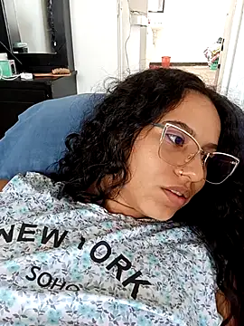 Karii-R online show from 11-27-25, 01:11