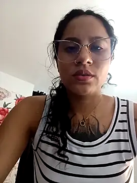 Karii-R online show from 04-30-26, 04:47