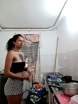 Snapshot of Karii-R chatting on 04-09-26, 03:07 Karii-R online show from 04-09-26, 03:07