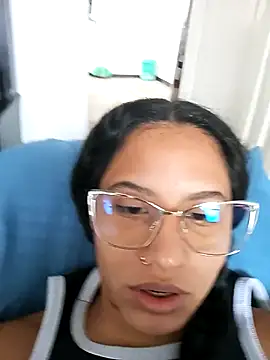 Karii-R online show from 11-14-25, 12:20