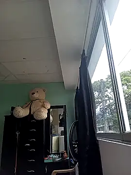 Snapshot of Karii-R chatting on 02-11-26, 02:28 Karii-R online show from 02-11-26, 02:28