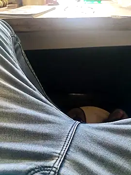 nupa230780 online show from 12-21-25, 06:26