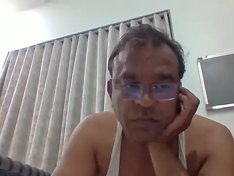 Snapshot of nupa230780 chatting on 06-07-26, 04:56 nupa230780 online show from 06-07-26, 04:56