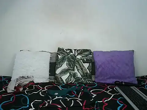 Thickqueenxxx online show from 04-18-26, 06:05