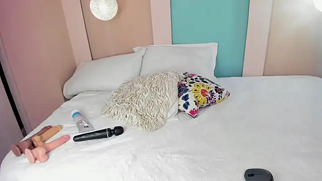 Snapshot of MelissaGrayy chatting on 04-16-26, 12:50 MelissaGrayy online show from 04-16-26, 12:50