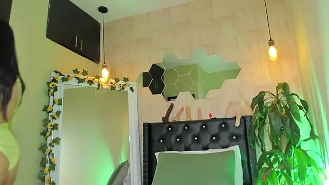 Fransheska-mon online show from 03-28-26, 01:23