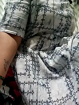 gunjan22 online show from 11-20-25, 06:03