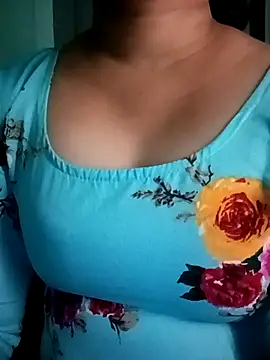 Snapshot of gunjan22 chatting on 09-23-25, 08:21 gunjan22 online show from 09-23-25, 08:21