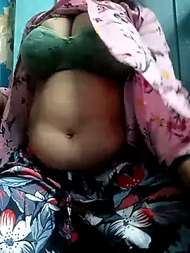 Snapshot of gunjan22 chatting on 10-27-25, 09:32 gunjan22 online show from 10-27-25, 09:32