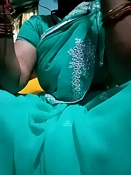 Snapshot of gunjan22 chatting on 03-22-25, 09:45 gunjan22 online show from 03-22-25, 09:45