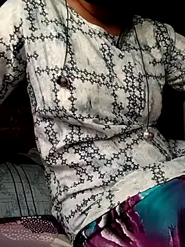 Snapshot of gunjan22 chatting on 03-15-25, 05:41 gunjan22 online show from 03-15-25, 05:41