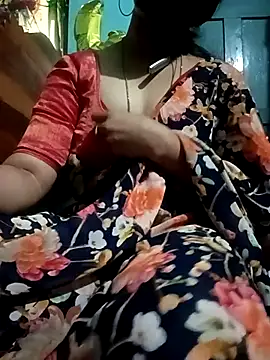 Snapshot of gunjan22 chatting on 03-08-25, 06:32 gunjan22 online show from 03-08-25, 06:32