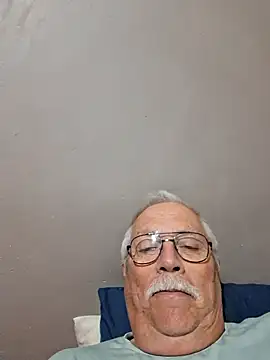 Snapshot of NawtyB1965 chatting on 07-17-26, 03:59 NawtyB1965 online show from 07-17-26, 03:59