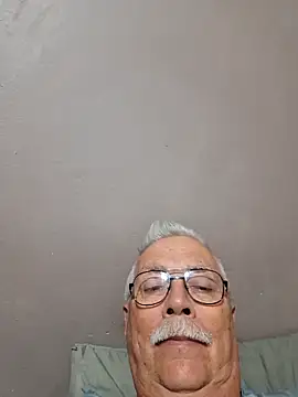 Snapshot of NawtyB1965 chatting on 05-23-26, 05:17 NawtyB1965 online show from 05-23-26, 05:17