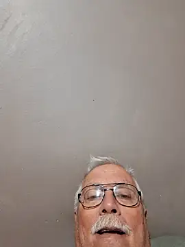 Snapshot of NawtyB1965 chatting on 06-07-26, 04:28 NawtyB1965 online show from 06-07-26, 04:28