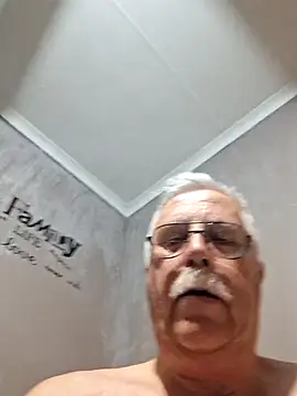 NawtyB1965 online show from 10-11-25, 03:40