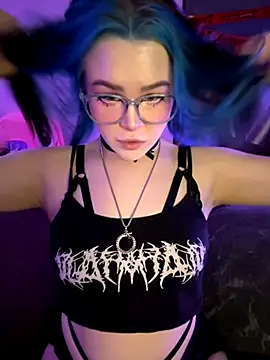 MaddisonHaas online show from 11-22-25, 12:43