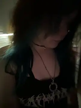 Snapshot of MaddisonHaas chatting on 06-16-26, 04:18 MaddisonHaas online show from 06-16-26, 04:18