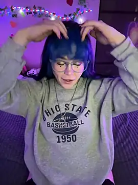 MaddisonHaas online show from 04-10-26, 01:07