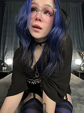 MaddisonHaas online show from 12-23-25, 07:40