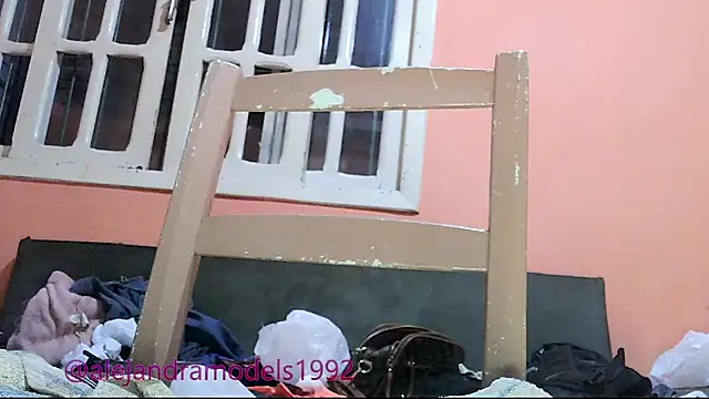 Snapshot of alejandra01 chatting on 05-13-26, 07:15 alejandra01 online show from 05-13-26, 07:15