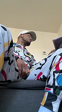 KySir1990 online show from 12-15-25, 06:36