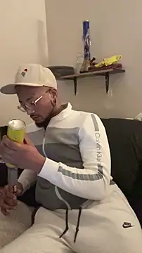 KySir1990 online show from 12-15-25, 04:40