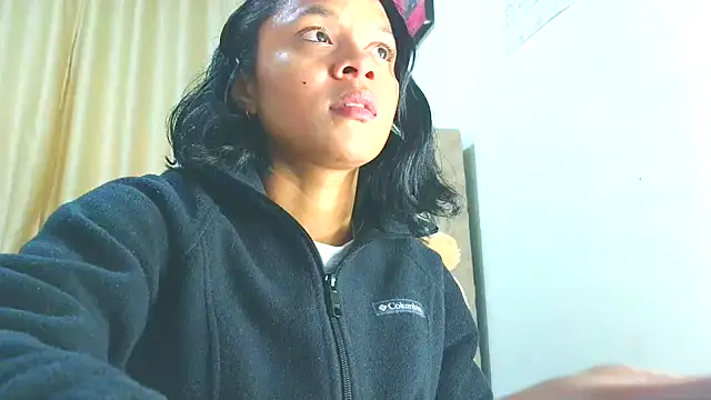 Snapshot of Samary_thomas chatting on 09-09-25, 11:47 Samary thomas online show from 09-09-25, 11:47