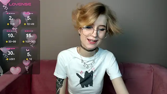 Snapshot of Angel_Jules chatting on 02-28-25, 01:05 Angel Jules online show from 02-28-25, 01:05