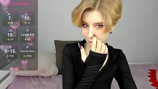 Snapshot of Angel_Jules chatting on 02-18-25, 01:10 Angel Jules online show from 02-18-25, 01:10