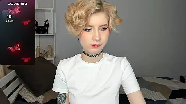 Snapshot of Angel_Jules chatting on 09-27-25, 12:39 Angel Jules online show from 09-27-25, 12:39