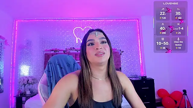 KylieVictoria online show from 02-11-25, 04:44