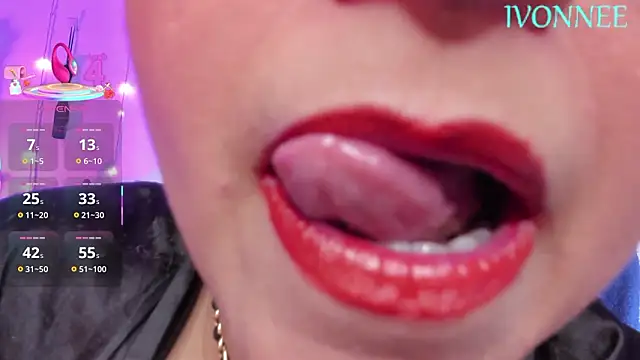 Ivonnee   online show from 02-15-26, 11:42