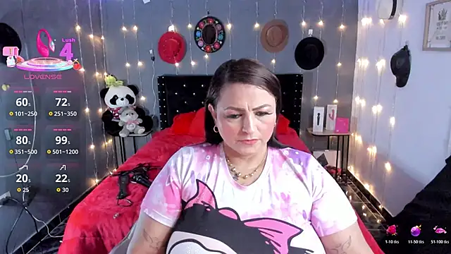 Ivonnee   online show from 11-12-25, 10:57