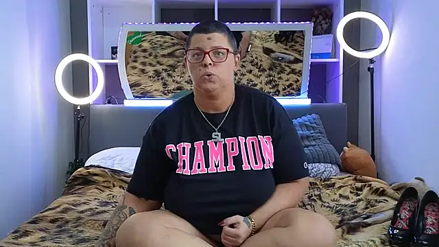 SunshineLexi online show from 10-18-25, 09:00