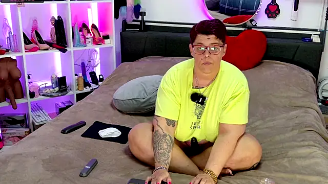 SunshineLexi online show from 03-08-26, 04:21