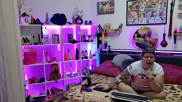 SunshineLexi online show from 01-14-26, 03:37