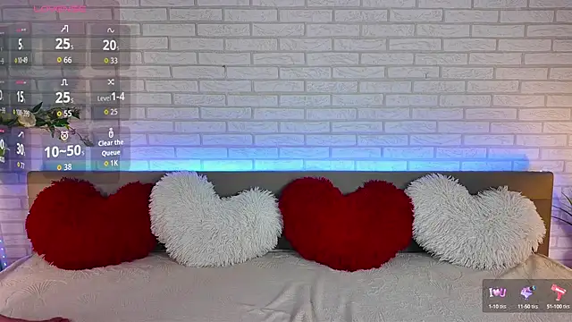 Snapshot of NovaBlissss chatting on 09-25-25, 02:12 NovaBlissss online show from 09-25-25, 02:12