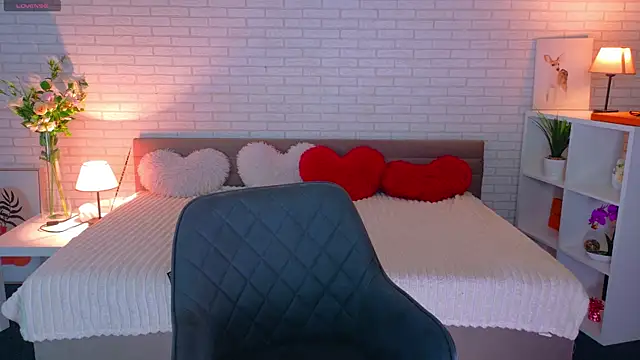 NovaBlissss online show from 05-03-26, 04:10