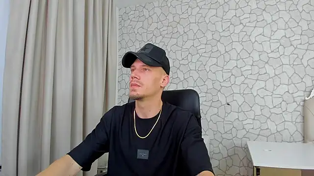 MateoBenjaminX online show from 02-08-25, 02:27