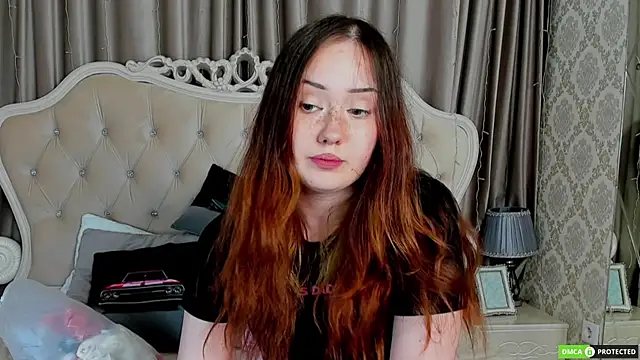 Snapshot of MiriaamWhite chatting on 09-13-25, 09:42 MiriaamWhite online show from 09-13-25, 09:42