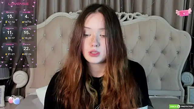 Snapshot of MiriaamWhite chatting on 10-05-25, 04:03 MiriaamWhite online show from 10-05-25, 04:03