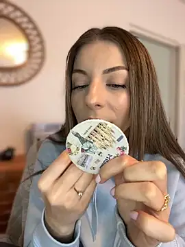 Mia Ethan online show from 11-01-25, 11:26