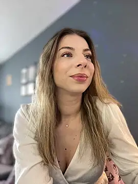 Mia Ethan online show from 03-28-26, 08:04