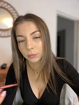 Mia Ethan online show from 11-02-25, 07:35