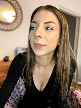 Mia Ethan online show from 10-07-25, 09:43