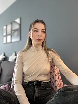 Mia Ethan online show from 03-11-26, 08:08